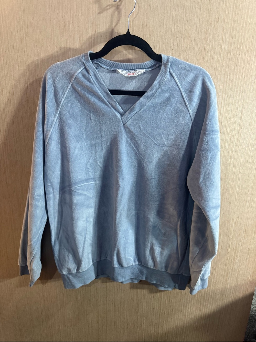 Women’s Levi's Vintage Sky Blue V-Neck Velour Sweatshirt Size Large